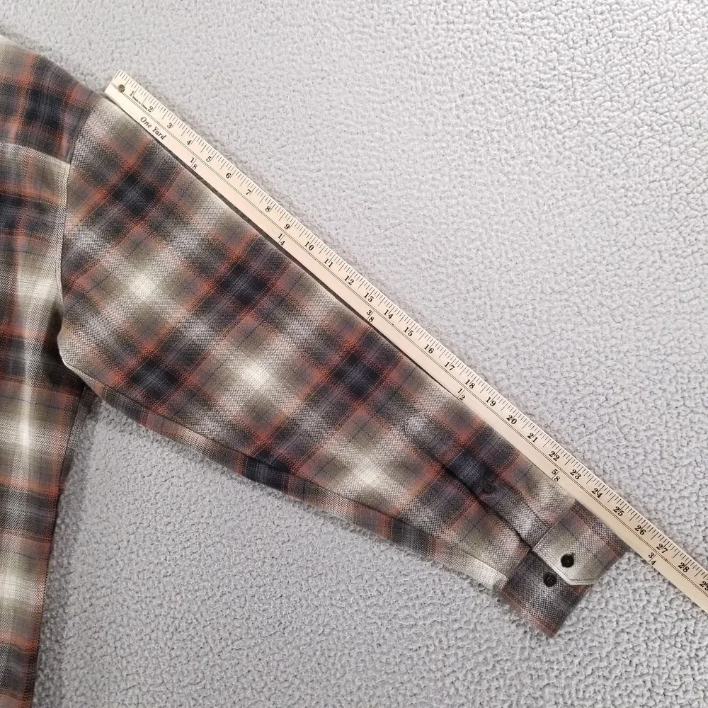 Kuhl Shirt Mens XL Brown Plaid The Law Flannel Outdoor Hiking Workwear Button Up